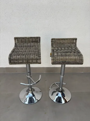 Par de banquetas / cadeiras bistrô