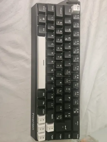 Vendo keycaps de teclado 65%