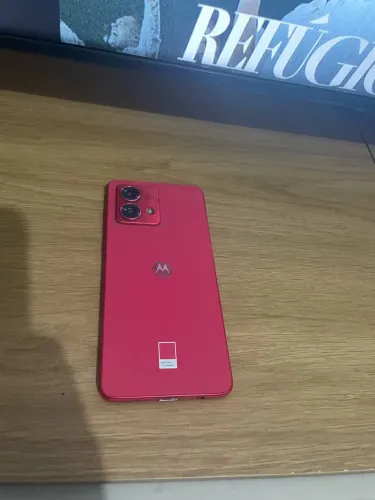 Vende-se um celular seminovo