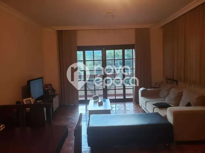 Tijuca | Casa 3 quartos, sendo 1 suite