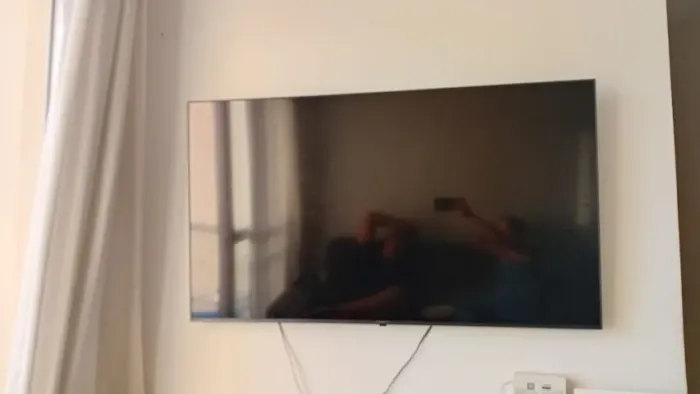 TV LG 65 polegadas tela quebrada
