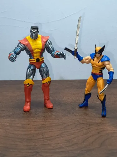 Marvel Universe - Wolverine e Colossus