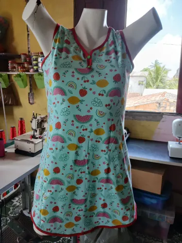Pijamas ,camisolas e calcinha infantil