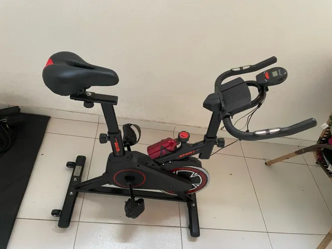 BICICLETA ERGOMÉTRICA NOVA