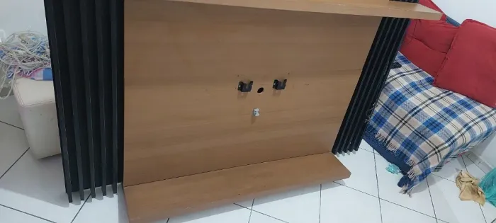 Painel para TV com LED e Ripado Preto em MDF/MDP