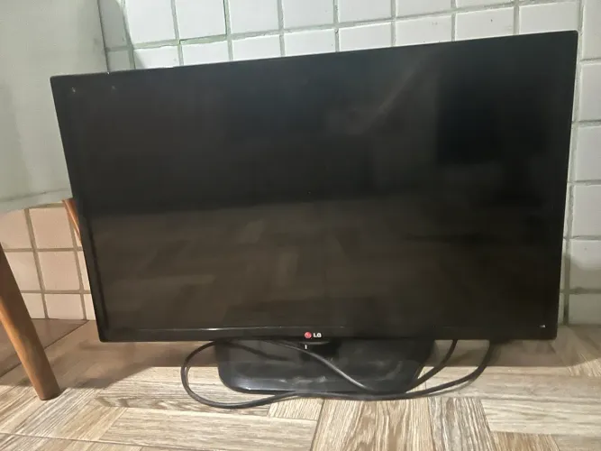 TV LG 32? smart (com defeito)