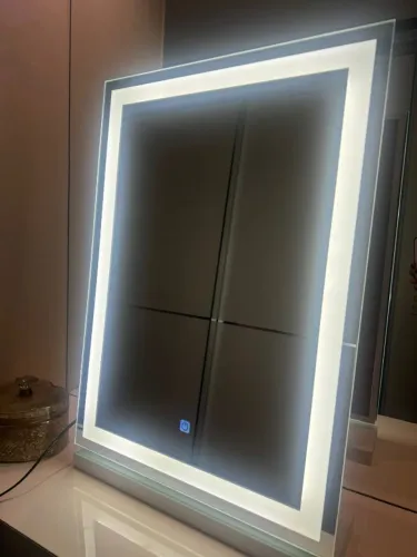 Espelho LED Touch para Maquiagem / Banheiro - Retangular