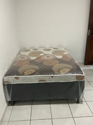 Cama de casal de espuma