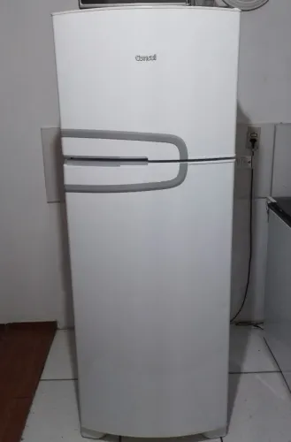 Vende-se geladeira consul frost free nova