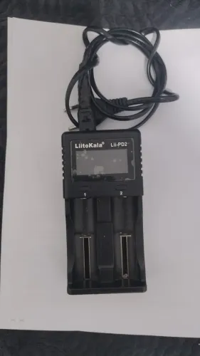 Carregador de célula de lítio e pilhas recarregáveis 