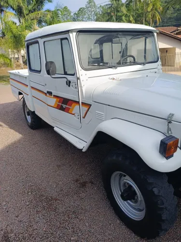 Toyota Band.Jipe Cap.de Aço Chas. Curto Diesel 1993