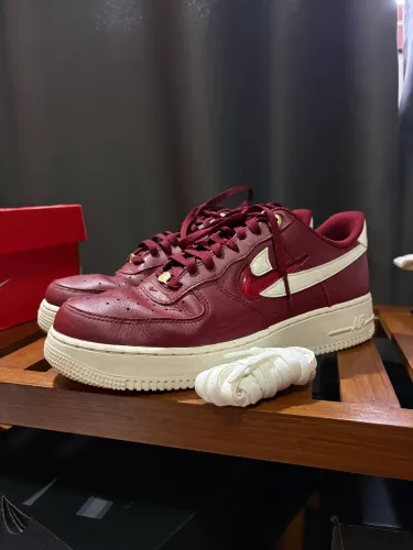 Nike Air Force 1 Low PRM Greatest Hits Pack Team Red