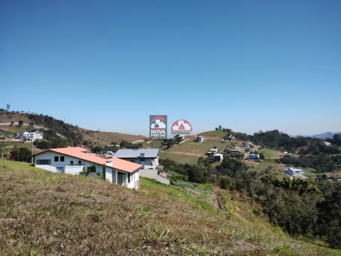 Terreno Padrão em Condomínio em Jambeiro