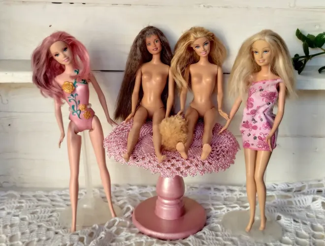 Lote com 4 Barbies lindas
