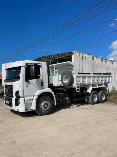 Caçamba Volkswagen 24-280 6x2 