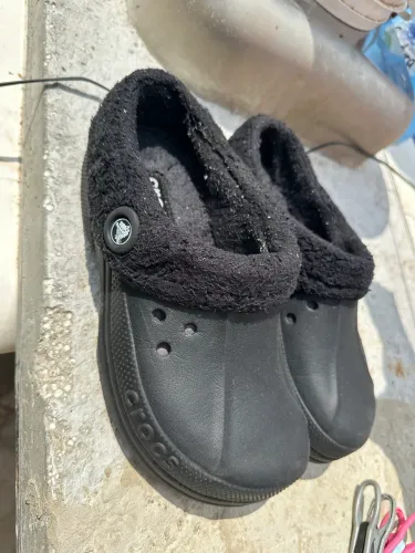Crocs 38