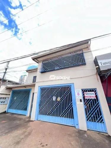Apartamento amplo disponível para locação na R: Jacy Paraná, B: Nossa Senhora das Graças,