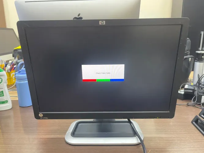 Monitor HP L1908w 19? Widescreen LCD
