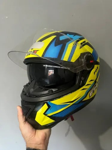 CAPACETE FW3 com óculos interno
