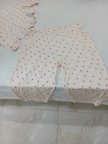 Vendo Pijama novinho lindo nunca foi usado ?