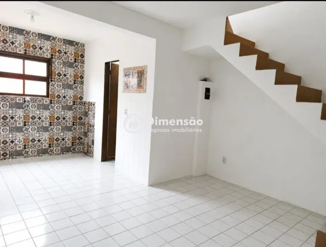 DUAS CASAS COM VIABILIDADE COMERCIAL NA VARGEM DO BOM JESUS