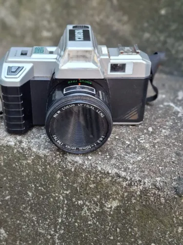 Câmera Fotográfica Yashica Analógico 1:6:3