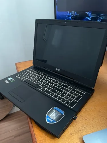 Notebook avell A71 i7 7700HQ   32gb de ram ddr4 gtx 1070 8gb tela 4k