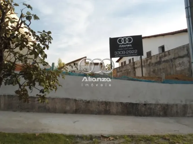 Lote à venda no Belvedere.