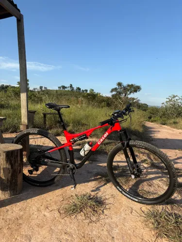 Bike mtb Caloi Elite Carbon FS