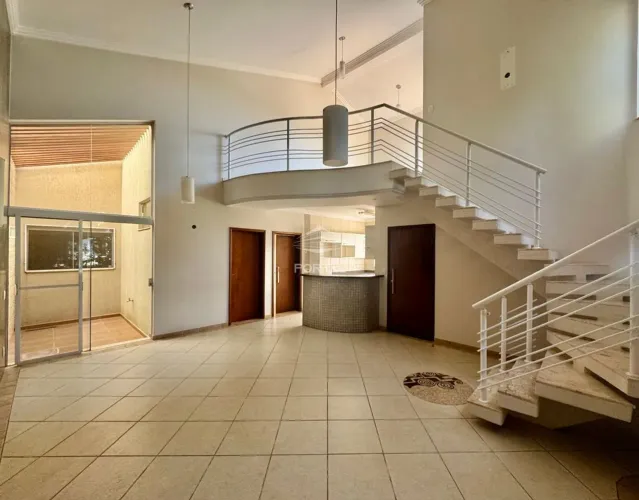 Casa Cond. Roland II, 3 dorm. sendo 1 suite e epaço gourmet c/ churrasqueira