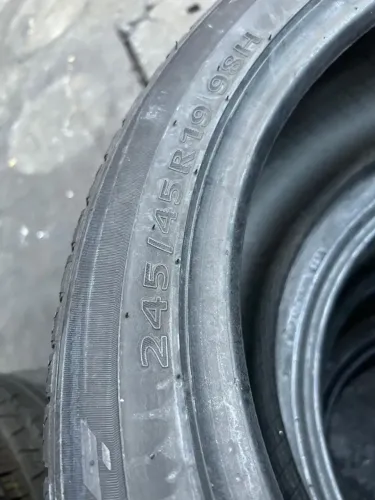 Pneus 245/45/19 Kumho 7 originais por 890$ o par instalado seminovos