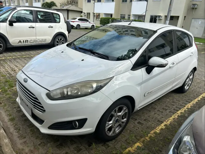 Ford Fiesta SEL 1.6 16V Flex Aut. 5P 2017