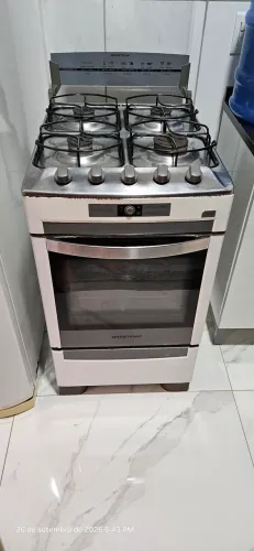 Fogão Brastemp Clean 4 bocas eletrico.