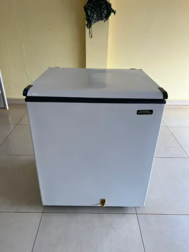 Frezzer Esmaltec 240 litros dupla ação resfria e congela ((ENTREGO GRATIS))