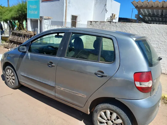 Volkswagen Fox Plus 1.0mi/ 1.0mi Total Flex 8V 4P 2005