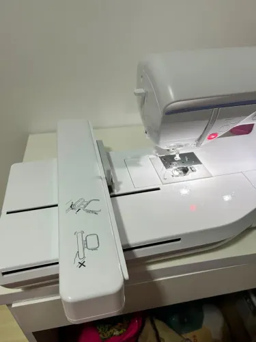 Máquina de bordar Borther BP1530L