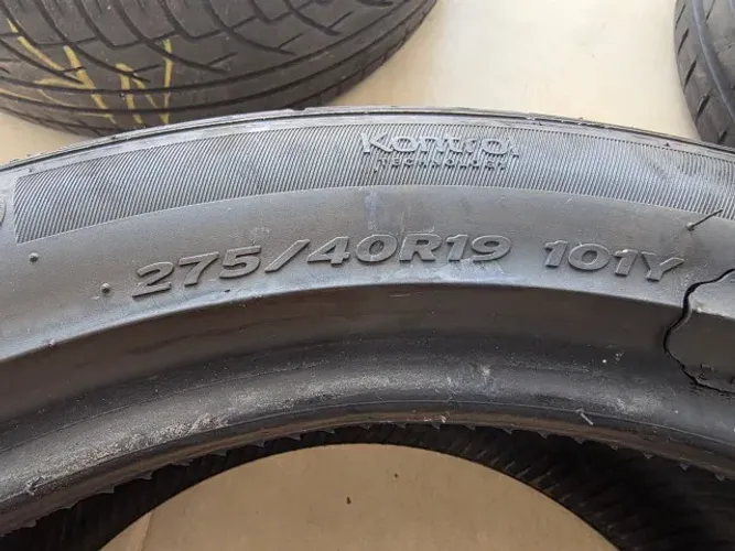 Pneu Run Flat 275/40 R19 (Marca Hankook) - R$ 150,00