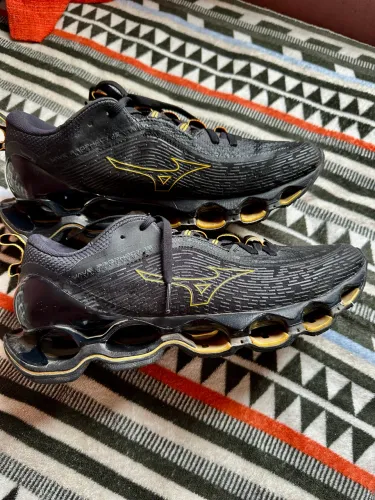 Mizuno Wave Prophecy 13
