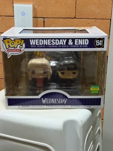 FUNKO POP MOMENT WEDNESDAY E ENID 1541