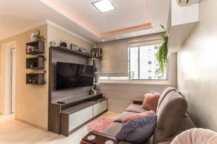 Apartamento de 3 dormitórios à venda em Sarandi, Porto Alegre.