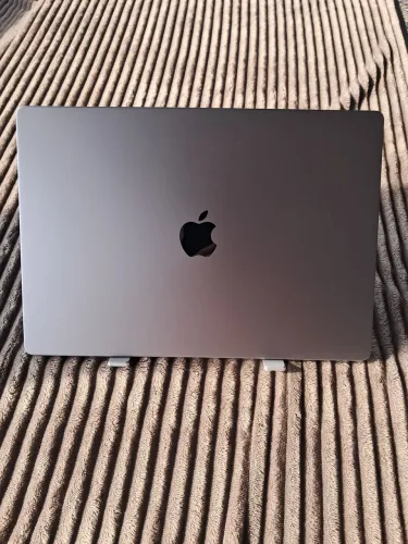 Macbook M2 PRO 32GB 512GB 16in
