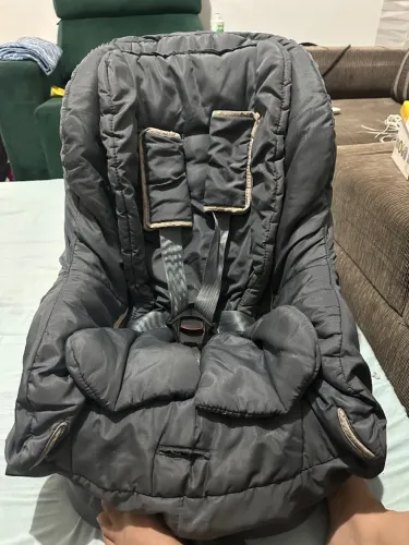 Cadeirinha carro modelo Voyage