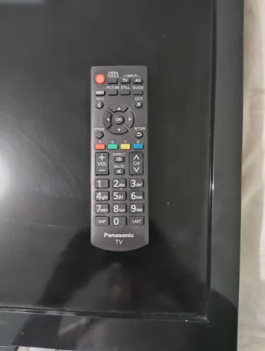Tv Panasonic 32 Polegadas com controle remoto 