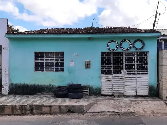 Vende-se casa