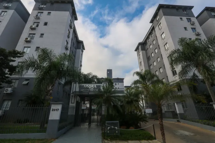 Apartamento com 2 Quartos para Alugar no bairro Igara com 43m²