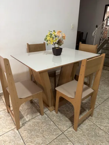 Mesa Com 4 Cadeiras Nova sem Uso! ENTREGO!!