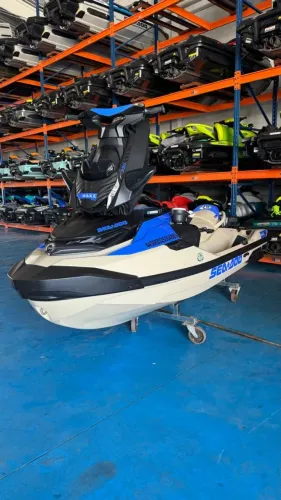 JET-SKI GTX 230 Wake 2025- 37 Horas de uso