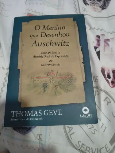 O menino que desenhou Auschwitz 