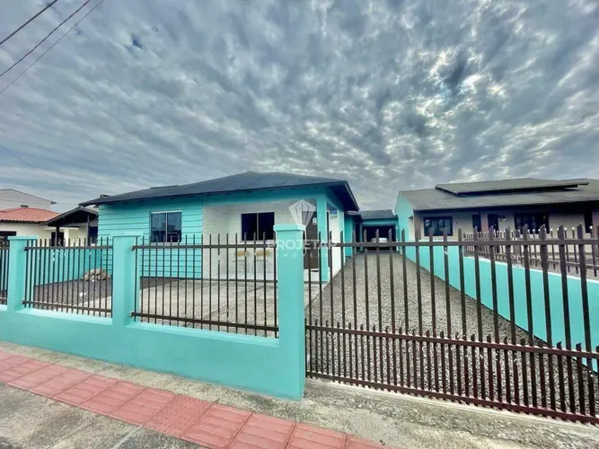 Casa à venda em Balneário Gaivota no bairro Jardim Ultramar