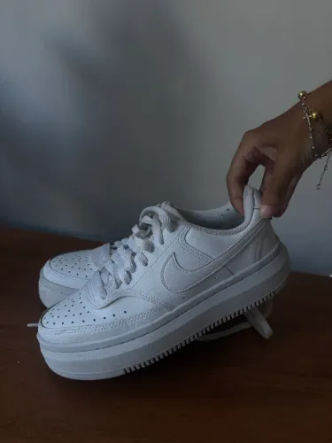 Tênis Nike Court Vision Alta LTR - Feminino